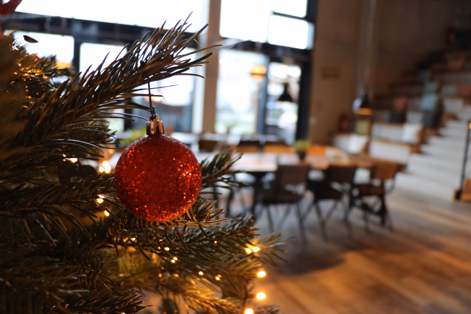 Firmen-Weihnachtsfeier richtig planen: Deine 10-Punkte-Checkliste Firmen-Weihnachtsfeier richtig planen: Deine 10-Punkte-Checkliste